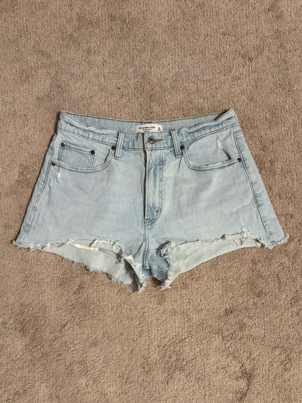 Abercrombie & Fitch The Mom Short High Rise